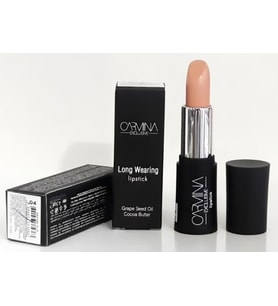 Carmina Long Wearing 04 Lipstick Nude Ruj