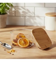 400 ml Bambu Kapaklı Kare Cam Saklama Kabı - Dikey Çizgili Rölyef Desenli Vakumlu Kahvaltılık ve Erzak Kabı (10x10x6 cm)