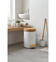 Bambu Kapaklı Mutfak ve Banyo İçi Pedallı Bambu Çöp Kovası - Paslanmaz Beyaz Metal Çöp Kovası