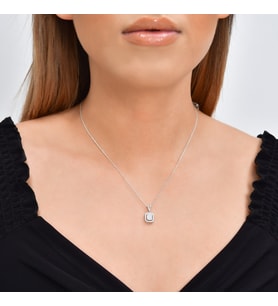 0,28 Karat Pırlanta Baget Kolye (Beyaz)