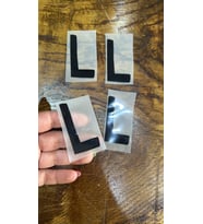 4 ADET ÜTÜ İLE YAPIŞAN L HARFİ TRANSFER BASKI ARMA 6X4 CM
