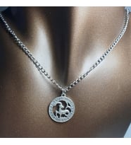 Orora Gümüş Renk 22mm Oğlak Burcu Figürlü Kolye