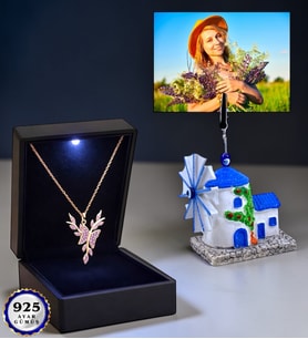 Size Özel Fotoğraflı Led Işıklı Kutusunda 925 Ayar Gümüş Kelebek Kolye (Değirmenli)