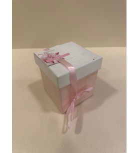 PEMBE KOKULU MUM