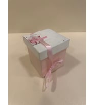 PEMBE KOKULU MUM