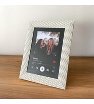 Kişiye Özel Tasarımlı Çerçeve + Spotify Şarkı Tasarımlı Fotoğraf