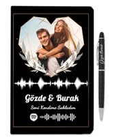 Sevgililer Gününe Özel Spotify Barkodlu Kişiye Özel Defter Ve Tükenmez Kalem Hediye Seti (Siyah)