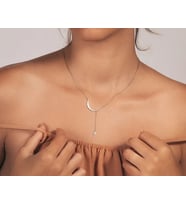 Kişiye Özel 925 Ayar Gümüş Minimalist Hilal Detaylı Harf Kolye