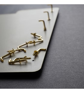 15’li Tespih Askılığı L Kanca Vida Montajlı Duvar Tipi Tespih Standı Metal Askı Aparatı