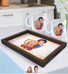 BK Gift Kişiye Özel İsimli Sevgililer Karikatürlü Doğal Ahşap Tepsi ve 2’li Kupa Bardak Seti-89