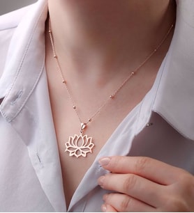 Vaoov 925 Ayar Gümüş Lotus Çiçeği Kadın Hediye Kolye (Gold)