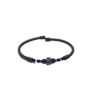 JTSS26BLK1783 PASLANMAZ ÇELİK BİLEZİK HAKİKİ DERİ KAPLAMA ZİRKON ONYX VE HEMATİT DOĞALTAŞLI GARANTİLİ JANTİ BİLEKLİK