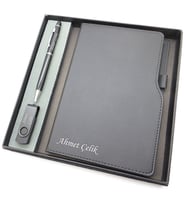 Signator® Codex  N175 Kişiye Özel Defterli Set - İsme Özel Siyah Kalem + İsme Özel Siyah Defter + İsme Özel 32 GB Usb Bellek  İsme Özel Kutusunda Hediyelik Set (Karışık)