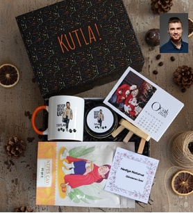 Kişiye Özel Karikatürlü Never Give Up Motivasyon Hediye Kutusu - Kişiye Özel Kupa Standart, Çay, Takvim, Mum Doğum Günü Hediyesi