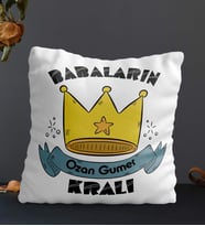 Kişiye Özel Babaların Kralı Temalı Kare Yastık (Beyaz)