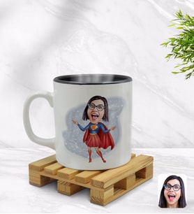 BK Gift Kişiye Özel Süper Anne Karikatürlü İçi Siyah Renkli Kupa Bardak Model 1