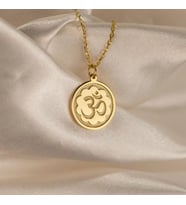 Kişiye Özel 925 Ayar Gümüş Zarif Om Sembol Kolye (Gold)