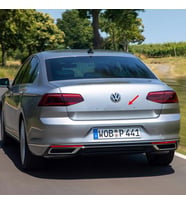 VW Passat B8 2015-2022 Arka Bagaj Kapağı Passat Yazısı Geniş 3G9853687C
