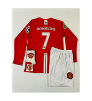 M.Unitedd Moskova 2008 Sezonu Cristiano Ronaldo Uzun Kol Çocuk Forması 4'lü Set (ARMALI) (Kırmızı)