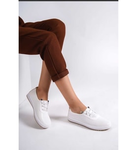 Delikli Rahat Esnek Yumuşak Ortopedik Comfort Ayakkabı (Beyaz)