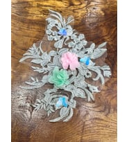 KELEBEKLİ ÇİÇEKLİ GÜPÜR TÜL DİKİŞ APLİKE 31X24 CM