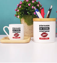 Dünyanın En Güzel Öğretmeni Türk Kahvesi Fincanı Ahşap Altlıklı ve Kalemlik (Model 1)