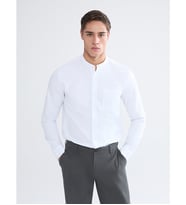 LCWAIKIKI Classic Beyaz Regular Fit Hakim Yaka Uzun Kollu Erkek Gömlek
