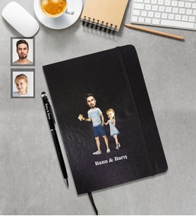 Kişiye Özel Babalar Günü Baba Kız Çocuk Karikatürlü Siyah Defter Kalem Hediye Seti Model-3