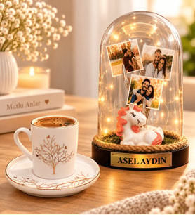 Kişiye Özel 3 Fotoğraflı Yazılı LED Işıklı Unicornlu Fanus ve Hayat Ağacı Porselen Kahve Fincanı