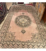Vintage Uşak halısı