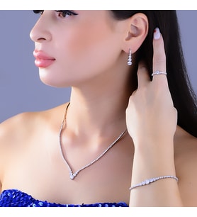 BARIŞ TAKI 925 Ayar Gümüş V Model Pırlanta Su Yolu Set