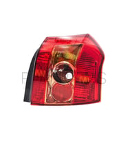 Toyota Corolla Arka Stop Hatchback Sağ 2004- 2007 (Oem No:  8155102300)