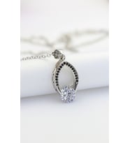 Nano Siyah Taşlı 3D Gümüş Kolye