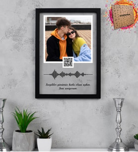 Yapay Zeka Şarkınızı Üretsin Barkodlu Fotoğraflı Mesajlı Siyah Fotoğraf Çerçevesi 21x30