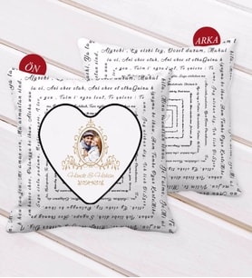 BK Gift Kişiye Özel İsimli Fotoğraflı 100 Dilde Seni Seviyorum Desenli Dekoratif Kırlent Yastık-2 (Beyaz)