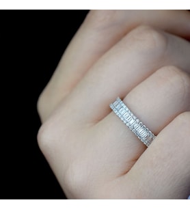 1.68 Ct. Modern Tasarım Tamtur Baget Pırlanta Yüzük