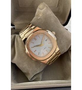 Özel Saat Kutusu ile Erkek Kol Saati Metal Kordon Takvimli Altın Gold Renkli Şık Arkadasa Abiye Babaya Sevgiliye Kocaya Enişteye Kardese Ese Dayiya Dogum Gunu Yildonumu İcin Kol Saati Hediyelik Avantajlı Ürün Hediye Anı