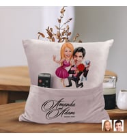 BK Gift Kişiye Özel Sevgililer Karikatür Tasarımlı Organizer Kumanda ve Atıştırmalık Cepli Pembe Kırlent Yastık-9 Arkadaşa Hediye, Cepli Yastık
