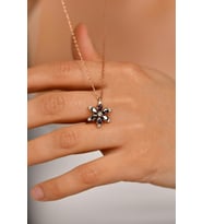 Mistik Topaz Taşlı Rose Lotus Çiçeği Gümüş Kolye