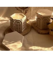 KEMERLİ EV TASARIMLI BETON MUM (Krem)