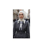 Kadın Fiyonk Broş-Gri&Siyah. Rheinstone Sallantılı Detaylı. Fiyonk Broş Kurdele. Boyun Kravat