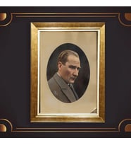 Altın Varaklı Çerçeveli Paspartulu Atatürk Tablo DC0825 (Gold)