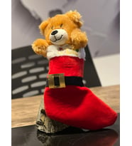 Yılbaşı Kırmızı Çoraplı Ayı (Merry Christmas)