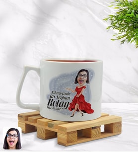 BK Gift Kişiye Özel Kadın Kolay Yetişmiyor Karikatürlü Middle Beyaz Kupa Bardak Model 1
