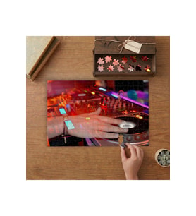 Dj Elleri Turntable Müzik Tasarımı 240 parça Ahşap Puzzle Ahşap Kutuda MP07298