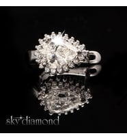Sky Diamond Etrafı Pırıltılı Taşlarla Süslenmiş Damla Küpe