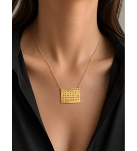 Kişiye Özel 925 Ayar Gümüş Şık Tasarım Takvim Kolye (Gold)