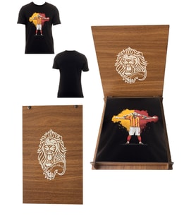 Galatasaray Lisanslı Icardi T-Shirt Aslan Ahşap Kutulu (Siyah)