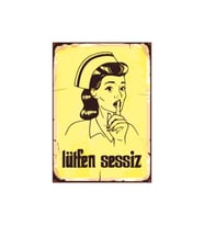 Lütfen Sessiz Yazılı Hemşire Figürlü Ahşap Retro Uyarı Posteri