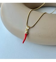 Kadın Çelik Gold Kırmızı Biber Model Şans Kolye